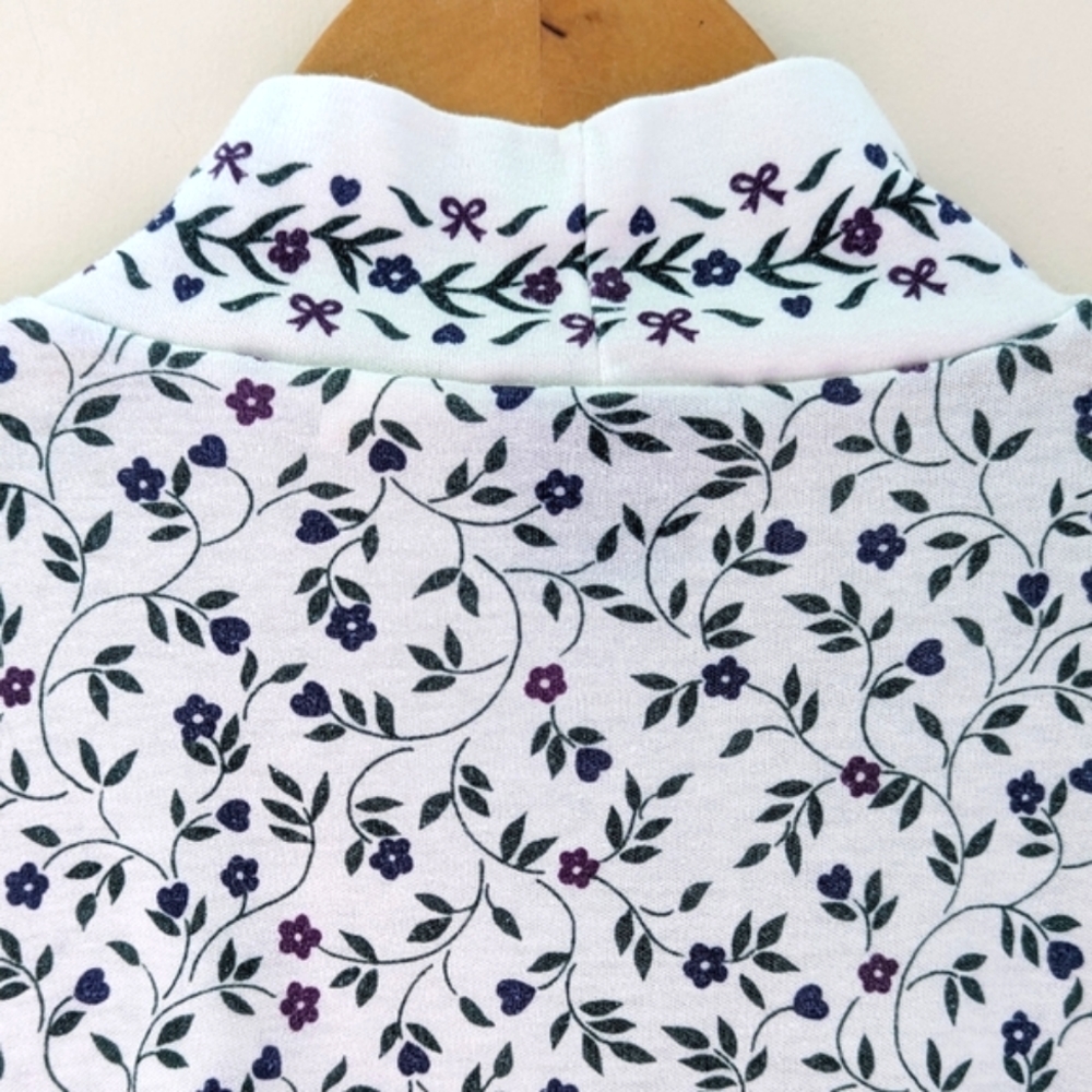 Vintage white long sleeved shirt moc neck purple & green floral design medium - Picture 7 of 11